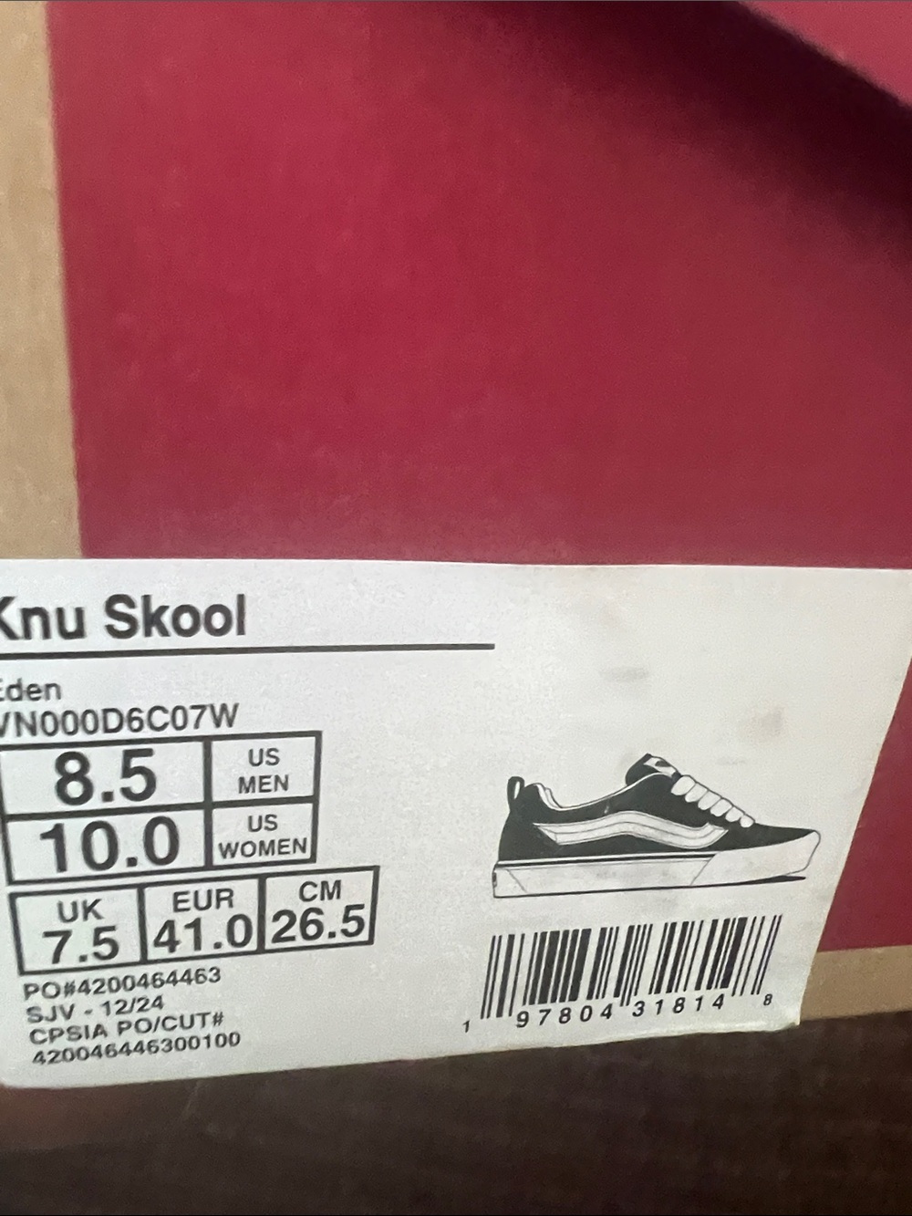 Vans - Picture 9 of 10